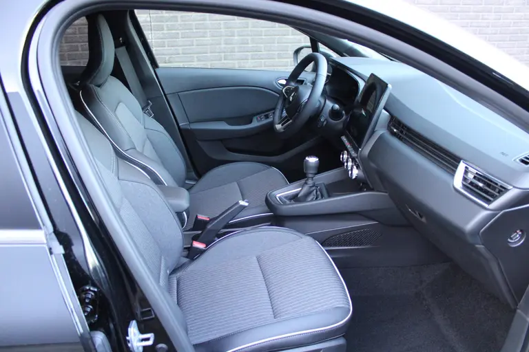 Mitsubishi Colt 1.0T MT Intense+ Cruise/Climate control, 17"LM velgen, Camera, Apple carplay/Android auto, Parkeersensoren V+A afbeelding 25
