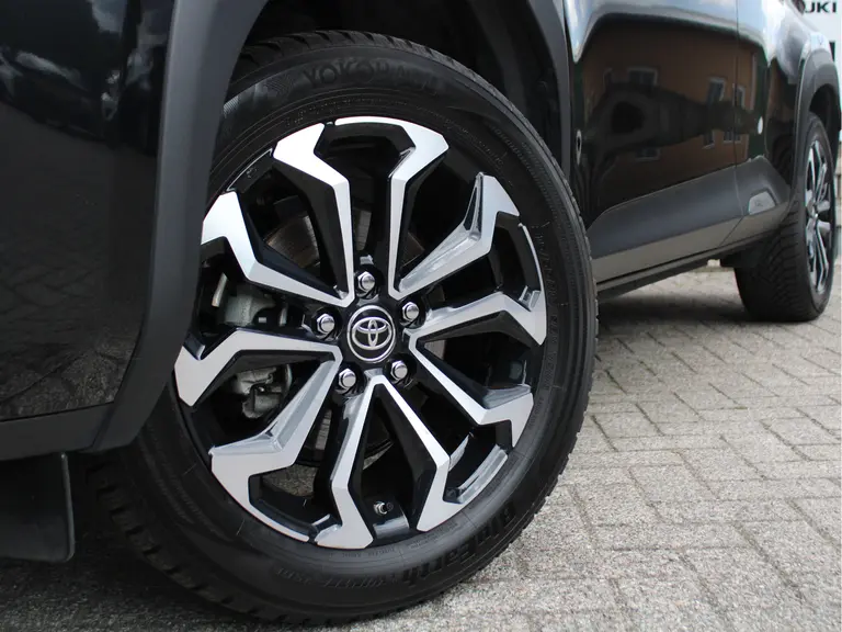 Toyota Yaris Cross 1.5 Hybrid Dynamic Navigatie, Achteruitrijcamera, Climate Control, Bluetooth afbeelding 3