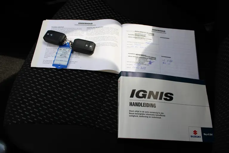 Suzuki Ignis 1.2 Smart Hybrid Style, Automaat , Parkeersensoren, Cruise-Control en ORG NL Auto!! afbeelding 26