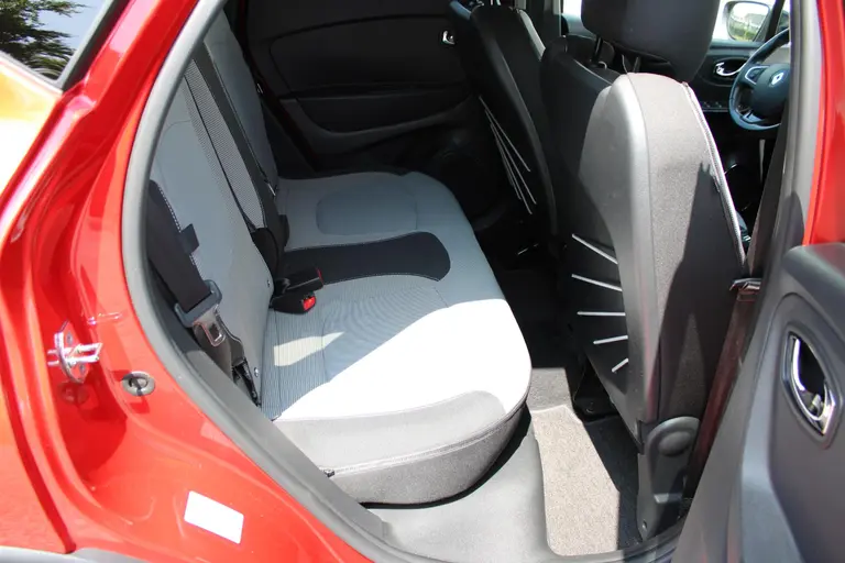 Renault Captur 0.9 TCe Dynamique ,Trekhaak, Camera, Parkeersensoren en Navigatie afbeelding 15