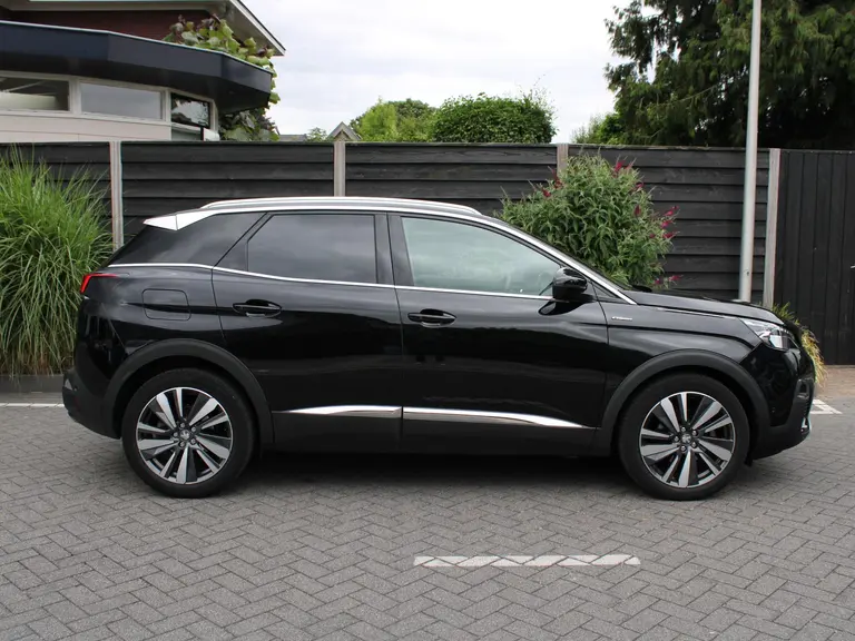 Peugeot 3008 GT Line 1.6 PureTech 180PK EAT8 Automaat Navigatie, Keyless, Achteruitrijcamera, Panoramadak, Elektrische Kofferbak afbeelding 9