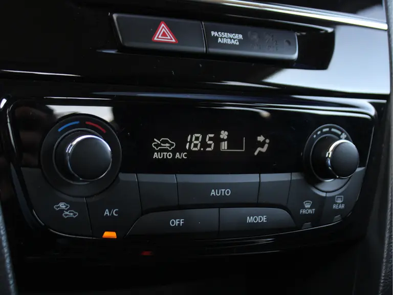 Suzuki Vitara 1.6 Exclusive Trekhaak, Cruise en Climate Control, Achteruitrijcamera, Bluetooth afbeelding 22
