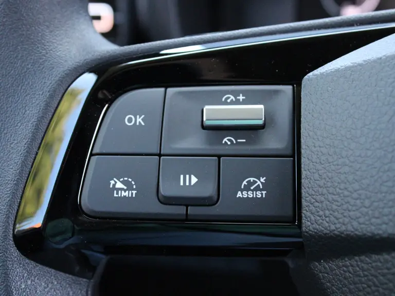 Citroën Berlingo 1.5 BlueHDi 130PK EAT8 Automaat L1 Achteruitrijcamera, Keyless Entry & Start, Parkeersensoren Achter, Aple Carplay, Android Auto afbeelding 19