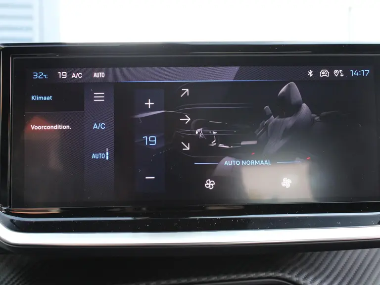 Peugeot e-2008 Active 54 kWh 156pk Navigatie, Achteruitrijcamera, Apple Carplay, Android Auto, Climate Control, Cruise Control afbeelding 22