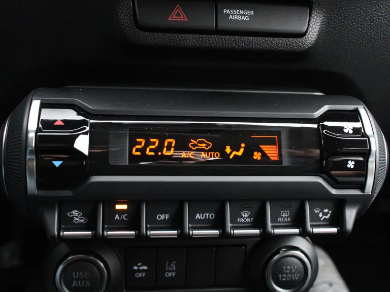 Suzuki Ignis 1.2 Smart Hybrid 83PK Style 6 jaar Garantie! Navigatie, Keyless, Climate en Cruise-Control afbeelding 25