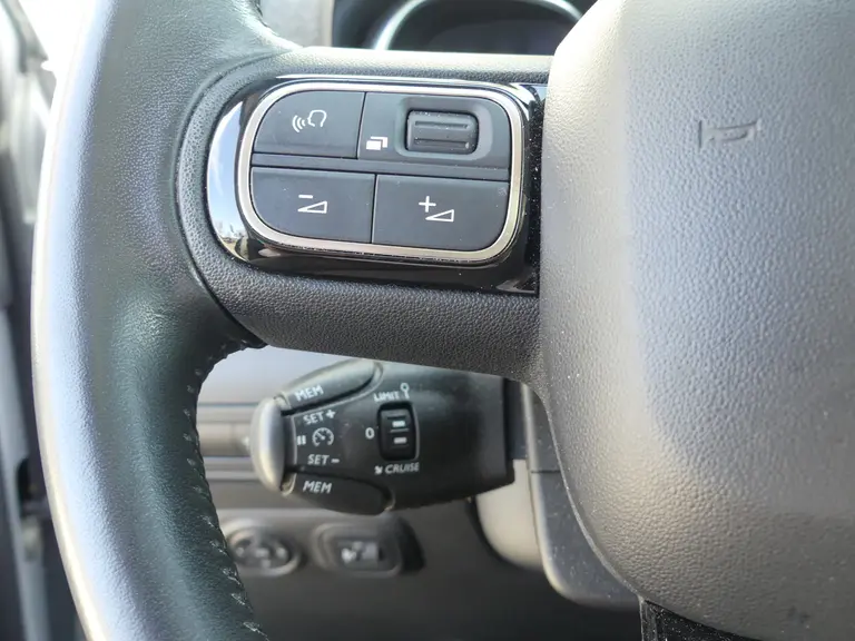 Citroën C3 Aircross 1.2 PureTech S&S Shine 110pk Automaat Trekhaak Schuifkantel dak, All Season banden afbeelding 14