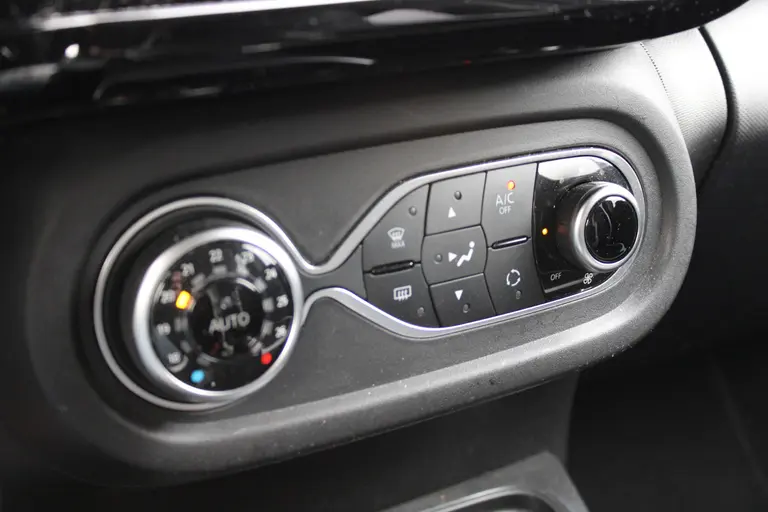 Renault Twingo Z.E. R80 E-Tech Série Limitée Urban Night 22 kWh 82pk, Automaat, Airco, Navigatie, Applecarpl./Andr. Auto afbeelding 22