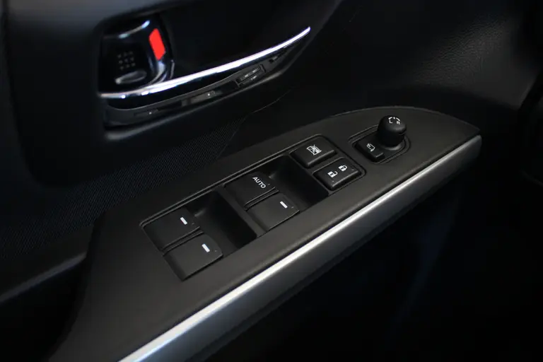 Suzuki S-Cross 1.0 Boosterjet Exclusive Achteruitrijcamera, Navigatie, Cruise Control, Voorstoelen Verwarmd, Regensensor afbeelding 31