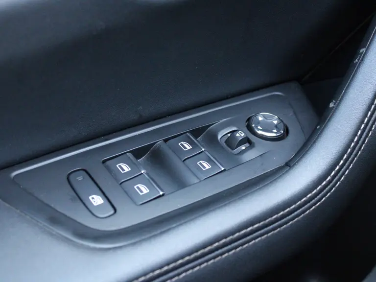 Peugeot 508 SW 1.5 BlueHDI 130PK Blue Lease GT Automaat Navigatie, Camera Voor & Achter, Keyless, Trekhaak, Adaptieve Cruise Control, Elektrische Achterklep afbeelding 20