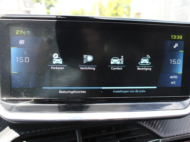 Peugeot e-2008 EV GT Pack 50 kWh 136PK Automaat Alcantara bekleding, Stoelverwarming, Focal Hifi, Achteruitrijcamera afbeelding 24