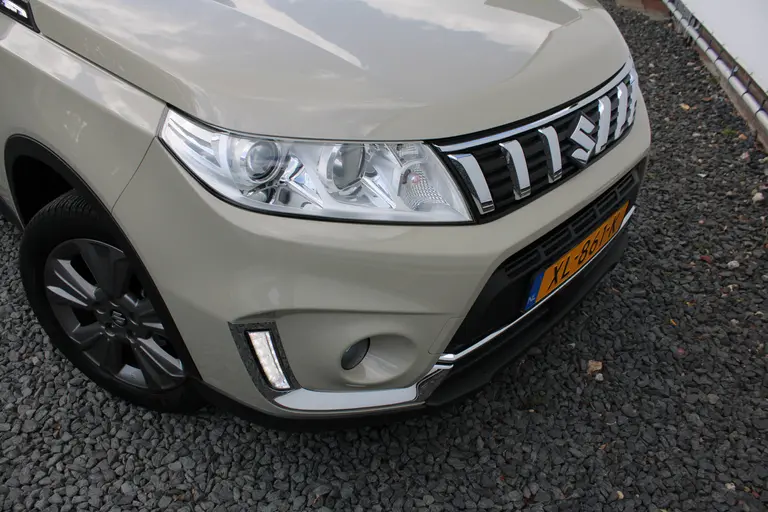 Suzuki Vitara 1.0 Boosterjet Select, Automaat, Trekhaak, All-Seasons, Parkeersensoren en Navigatie afbeelding 29
