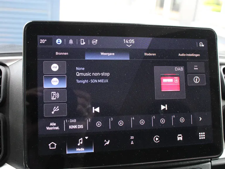 Peugeot Boxer 2.2 BlueHDi 140PK L2H2 3.5t EAT8 Automaat Navigatie, Achteruitrijcamera, Trekhaak, Climate Control, Apple Carplay, Android Auto afbeelding 26