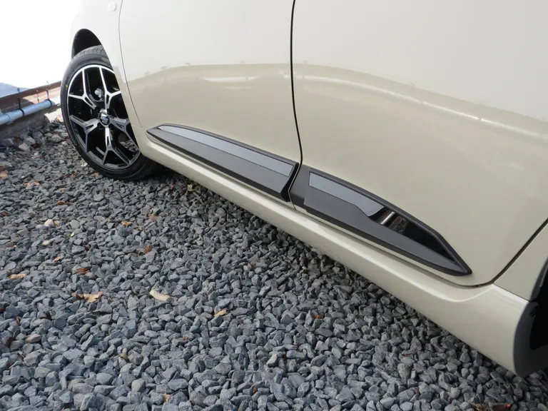 Suzuki Swift 1.2 Select Smart Hybrid, SPECIALE JUBILEUM EDITIE!! 17 inch velgen, Striping pakket en Shark Fin Antenne afbeelding 30
