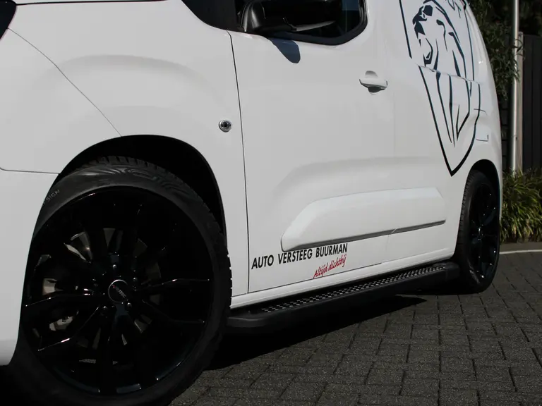 Peugeot Partner 1.5 BlueHDi 130PK EAT8 Automaat L1 White & Black Edition, Navigatie, Airconditioning, Camera Achter + Zijkant, Parkeerhulp voor & achter, Trekhaak afbeelding 7