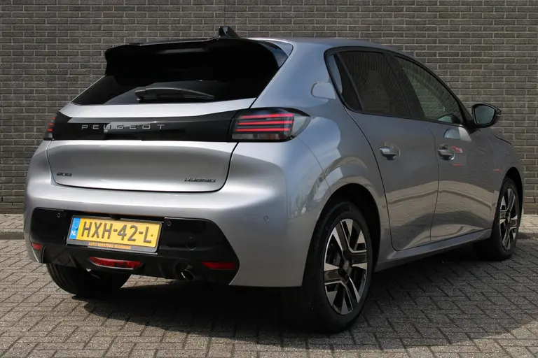 Peugeot 208 Hybrid 100 e-DCS6 Allure Automaat, Navigatie, Applecarpl./Andr. Auto, Keyless entry/Start afbeelding 4