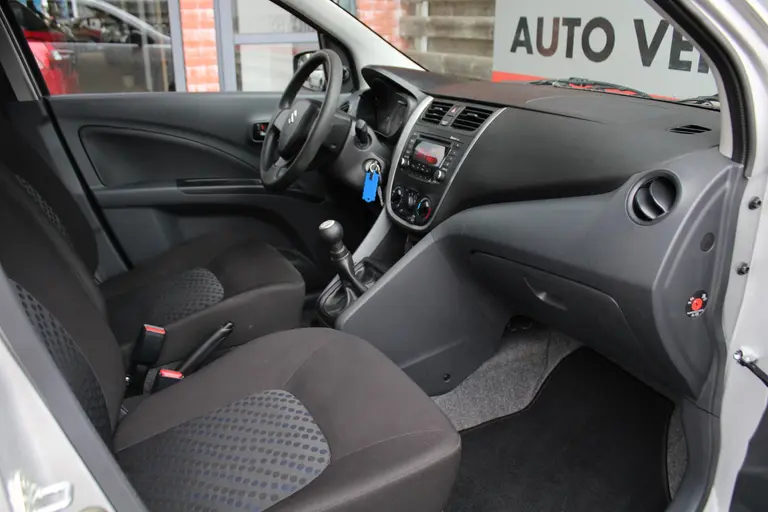 Suzuki Celerio 1.0 Comfort Volledig Rijklaar! Cruise Control, Elektrische Ramen, Airco, Radio afbeelding 18