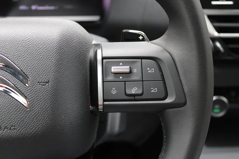 Citroën C4 1.2 Puretech Plus 131pk, Automaat, Navigatie, Keyless Entry/Start, Luxe bekleding, Achteruitrijcamera afbeelding 18