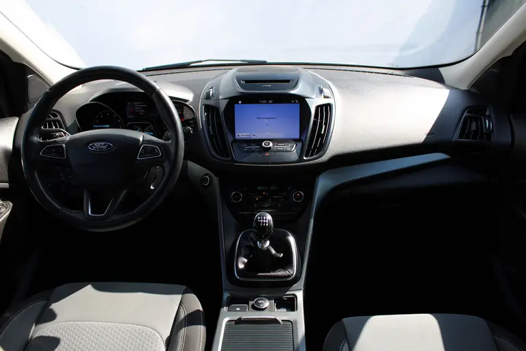 Ford Kuga 1.5 EcoBoost Trend Ultimate,Trekhaak, 120pk, Navigatie, Cruise Control, Keyless start afbeelding 9