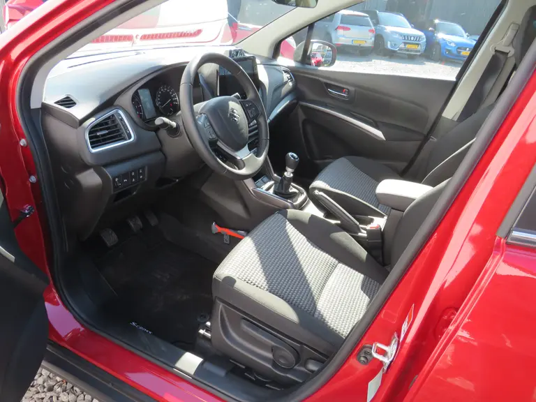 Suzuki S-Cross 1.4 Boosterjet Select Smart Hybrid, 6 JAAR GARANTIE. Draadloos Carplay, Parkeersensoren en Camera afbeelding 8