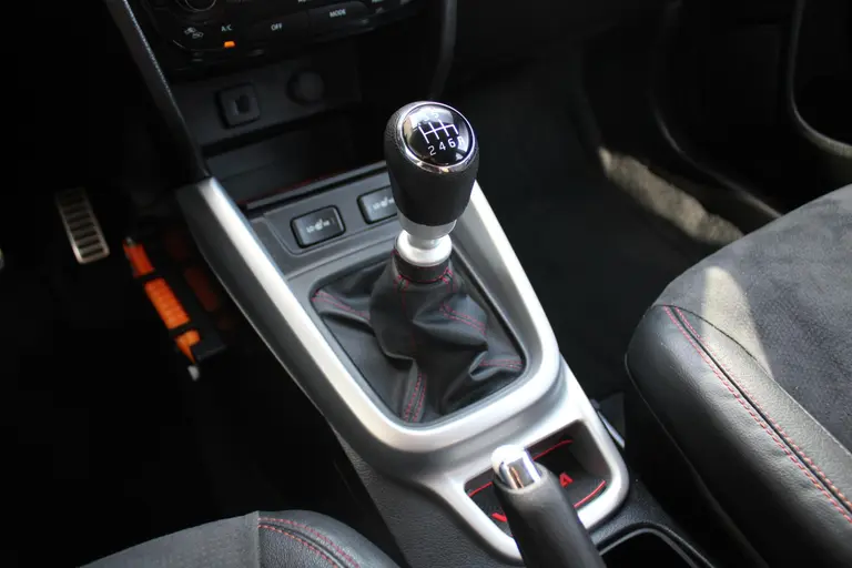 Suzuki Vitara 1.4 S Adaptieve Cruise Control, Parkeersensoren Voor en Achter, Climate Control, Navigatie, Stoelverwarming afbeelding 21