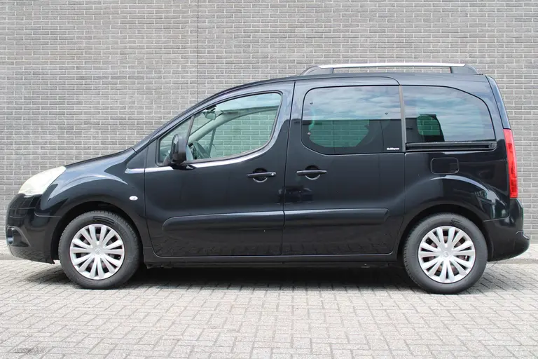 Citroën Berlingo 1.6 VTi 120 XTR Cruise/Climate control, Audio, Trekhaak, Stoelverwarming, Mistlampen, Parkeersensoren achter afbeelding 2