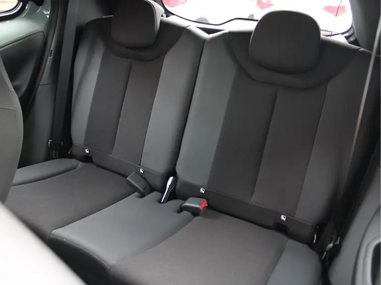Toyota Aygo X 1.0 VVT-i MT Envy Cruise Control Adaptief, Achteruitrijcamera, Navigatie, Parkeersensoren Voor en Achter afbeelding 7