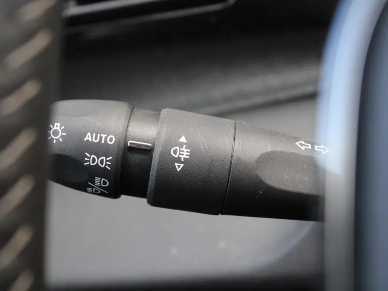 Peugeot 308 SW 1.2 PureTech 130PK Allure Adaptieve Cruis Control, Navigatie, Getinte Ramen afbeelding 15