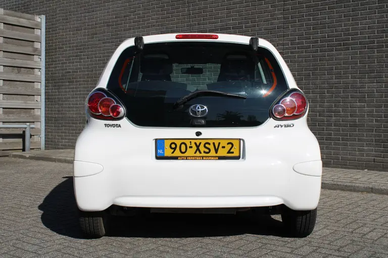 Toyota Aygo 1.0 VVT-i Aspiration 5 Deurs, Airco, Radio/CD, Bluetooth, elec.ramen, Centr.vergrendeling op afstand afbeelding 6