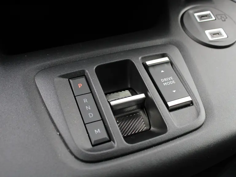 Peugeot Partner 1.5 BlueHDi 130PK EAT8 S&S L1 Automaat Trekhaak, Navigatie, Airconditioning, Camera achter & zijkant, Parkeerhulp voor & achter, Betimmering afbeelding 17