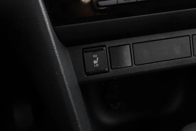 Toyota Yaris Cross 1.5 Hybrid Explore Achteruitrijcamera, Cruise Control Adaptief, Navigatie, Stoelverwarming afbeelding 21