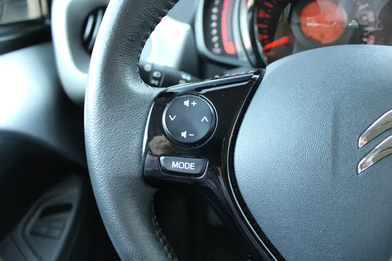 Citroën C1 1.0 e-VTi Shine Airco, Navigatie, Keyless start, LM velgen, Achteruitrij camera, Bluetooth, afbeelding 12