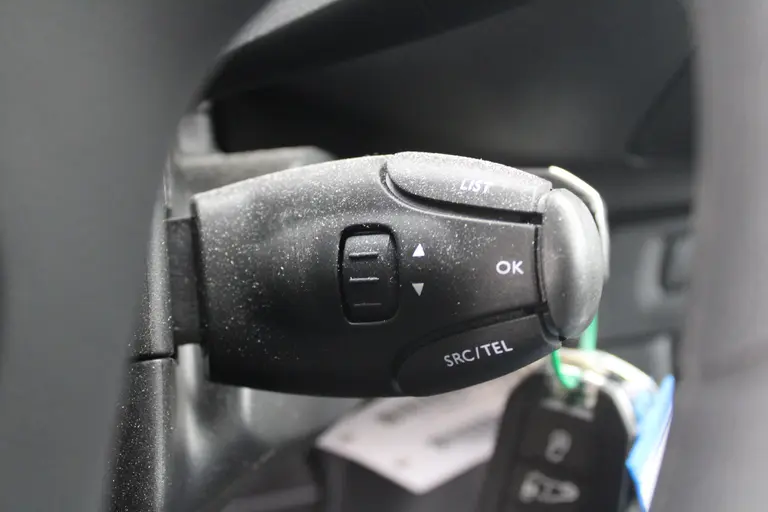 Peugeot Expert 2.0 BlueHDI 145PK L3 Dubbele Cabine Navigatie, Achteruitrijcamera, Trekhaak Afneembaar, Airco, Parkeersensoren Achter, Bluetooth, Cruise Control afbeelding 15