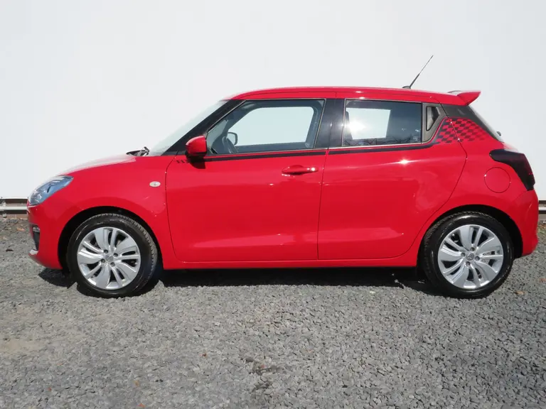 Suzuki Swift 1.2 Smart Hybrid, Dealer onderhouden, LM-Velgen, Alcantara bekleding en Dakspoiler afbeelding 2