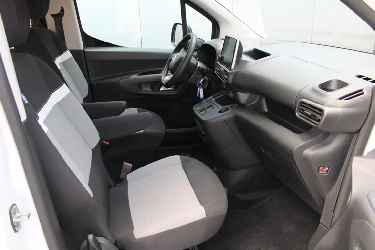 Citroën E-Berlingo Feel 50 kWh Airco, Cruise controle, Apple carplay/Android auto, Schuifdeur L+R, Camera, Bluetooth, afbeelding 28