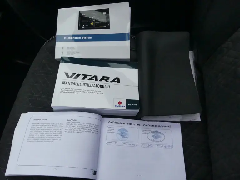 Suzuki Vitara 1.5 Hybrid Style Automaat, Panoramadak, Navigatie afbeelding 29