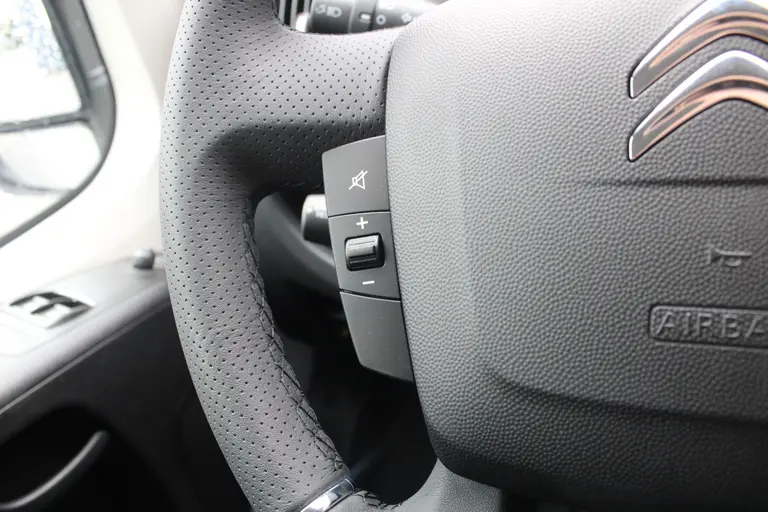 Citroën Jumper 2.2 BlueHDi 120 L1H1 3.0t Cruise Control, Leder Stuurwiel, Climate Control, Audio/Bluetooth, Parkeerhulp achter . afbeelding 16