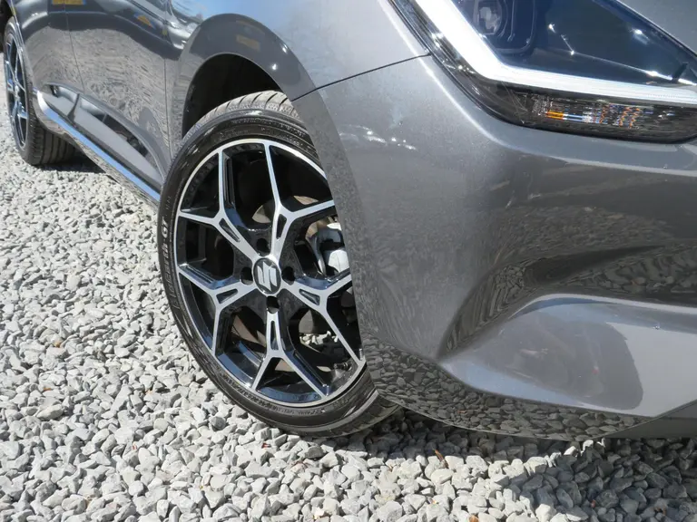 Suzuki Swift 1.2 Select Smart Hybrid, Automaat SPECIALE 17 inch velgen, Striping pakket en Shark Fin Antenne afbeelding 5