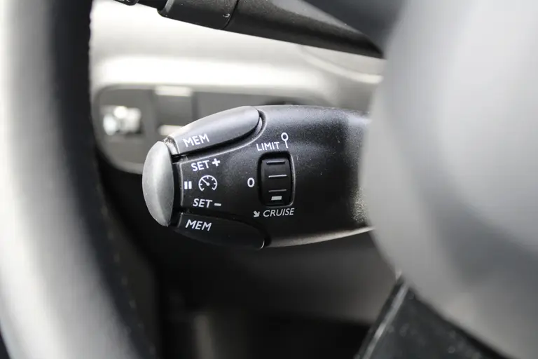 Citroën C3 1.2 PureTech Max 110pk, Automaat, Keyless Entry/Start, Airco, DAB, CruiseControl afbeelding 18