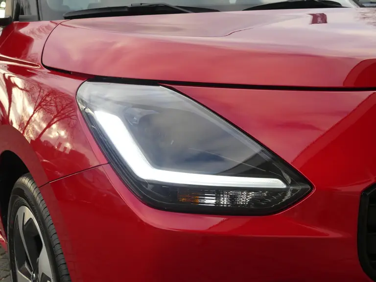 Suzuki Swift 1.2 Style Smart Hybrid 16'' gepolijste wielen, Climate Control, Navigatie afbeelding 25