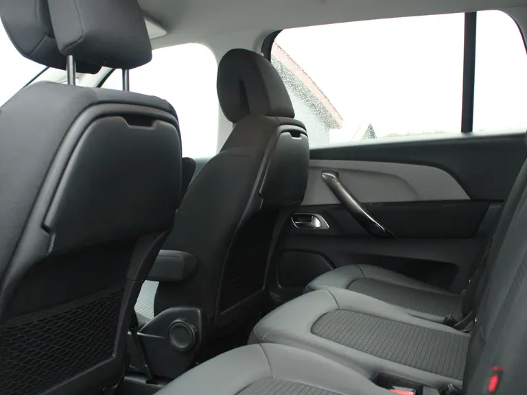 Citroën Grand C4 Spacetourer 1.2 PureTech Shine Automaat 7 zits Cruise/Climate control, Navigatie, Apple Carplay/Android auto,  Audio/DAB, Keyless entry/Start afbeelding 24