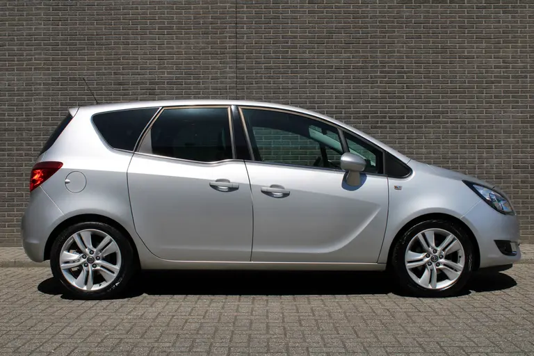 Opel Meriva 1.4 Turbo Automaat, Navigatie, Airco, Hoge Instap, met Winterbanden, 38000KM! afbeelding 2