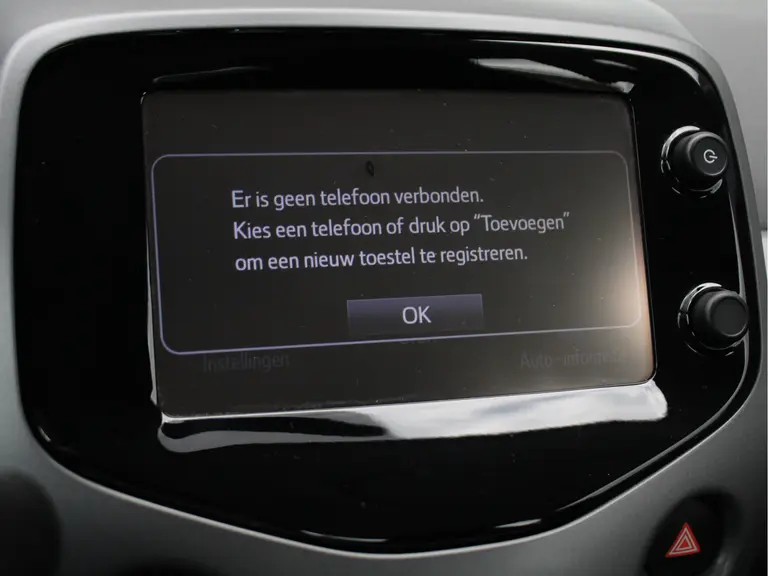 Toyota Aygo 1.0 VVT-i x-play Navigatie, Achteruitrijcamera, Carplay/Android Auto, Bluetooth, Airco afbeelding 20