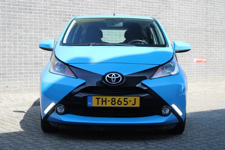 Toyota Aygo 1.0 VVT-i x-nav Achteruitrijcamera, Navigatie, Airco, Bluetooth afbeelding 6