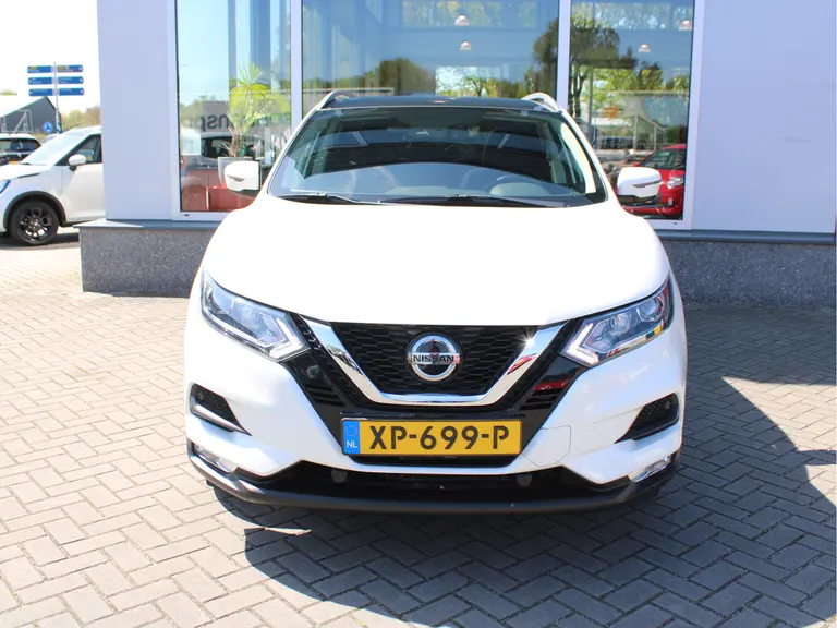 Nissan QASHQAI 1.2 N-Connecta Trekhaak, Panoramadak, Cruise control, Climate control, Parkeercamera afbeelding 23
