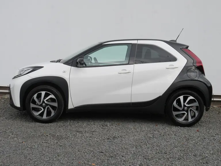 Toyota Aygo X 1.0 VVT-i MT Pulse, 1e Eig. ORG NL! Camera en Applecarplay/Androidauto afbeelding 2