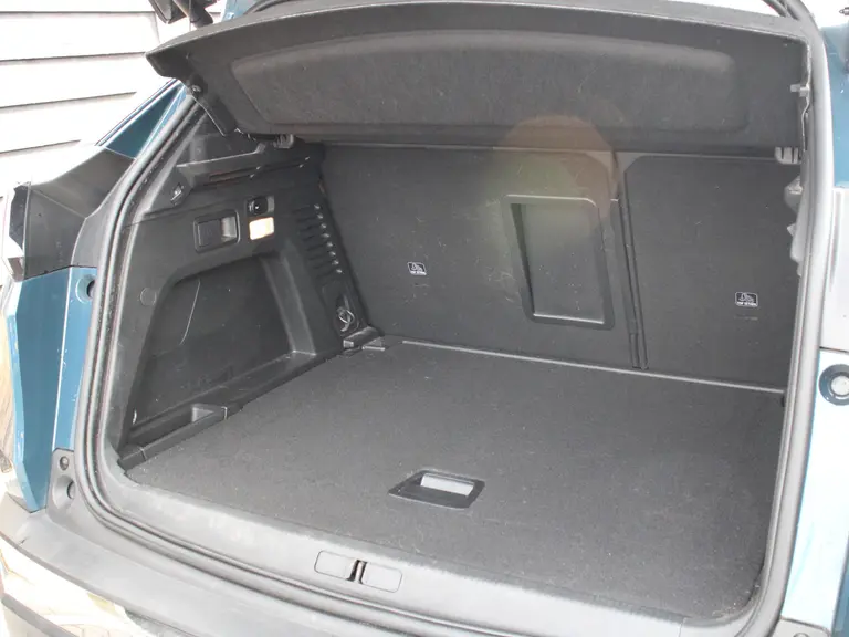 Peugeot 3008 Allure 1.2 PureTech 130PK EAT8 Automaat Navigatie, Achteruitrijcamera, Keyless, Elektrische Achterklep, Perkeersensoren afbeelding 13