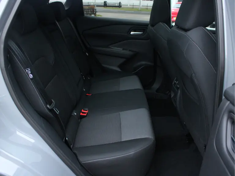 Nissan QASHQAI 1.5 e-Power 190PK N-Connecta Design Pack Automaat Panoramadak, Multimediasysteem, Parkeercamera 360, Cruise control, Climate control, Lane departure, Rijklaarprijs! afbeelding 41