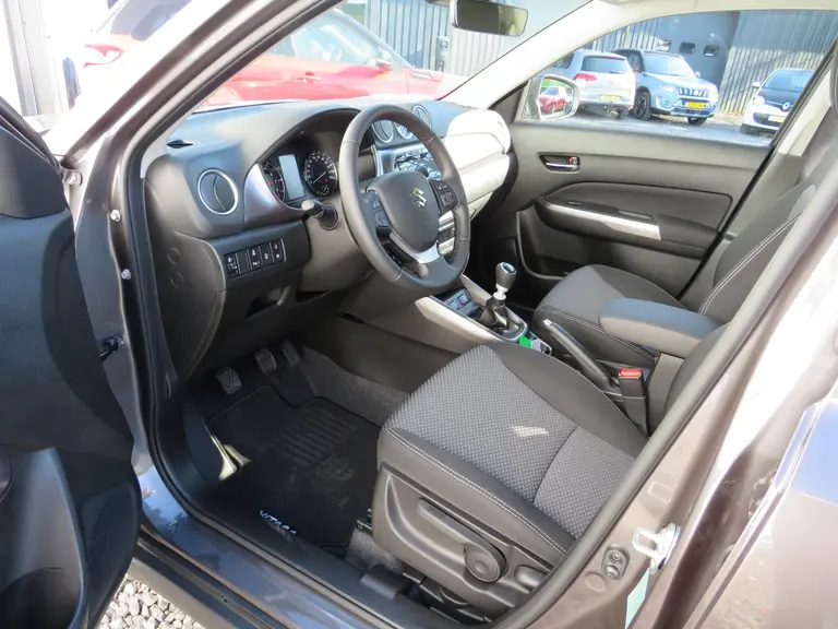 Suzuki Vitara 1.4 Boosterjet Select Smart Hybrid, NIEUWE Auto Draadloos Carplay en 6 jaar Garantie! afbeelding 8