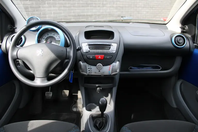 Peugeot 107 1.0-12V Urban Move afbeelding 7