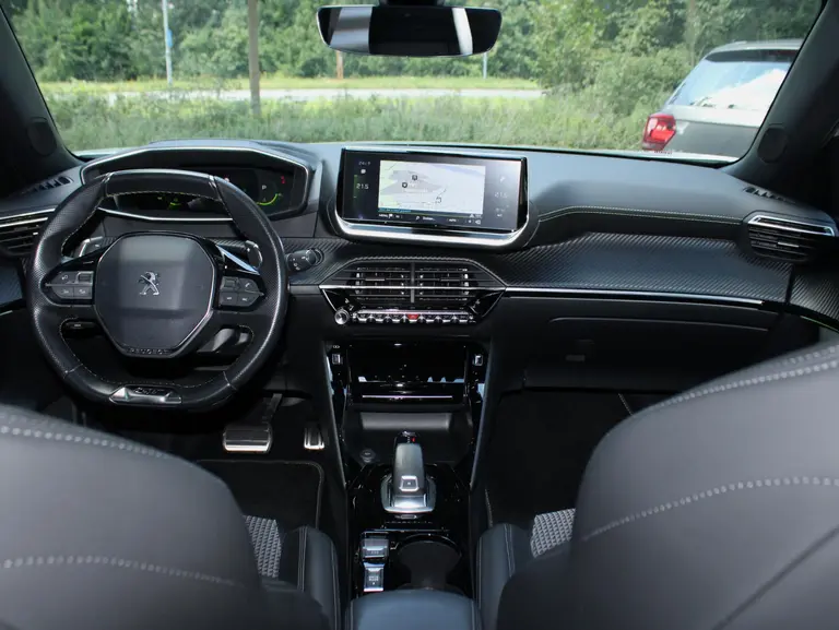 Peugeot 2008 1.2 PureTech GT-Line afbeelding 20